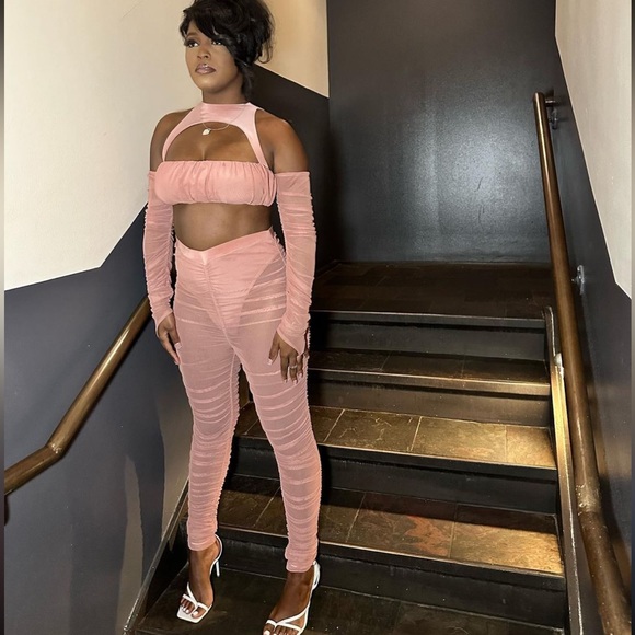 PLT Two Piece Set - Picture 1 of 3